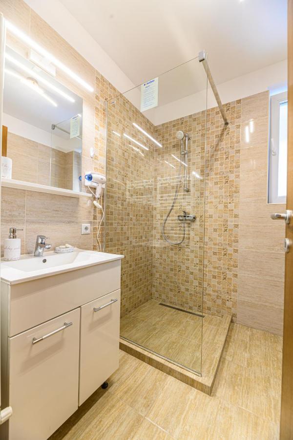 Sona Plus Brașov Exterior foto